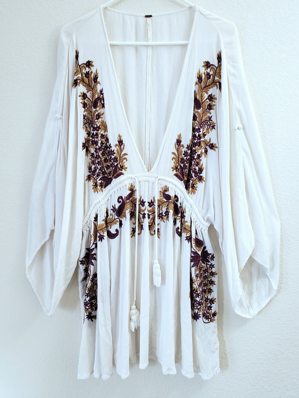 Free People Pretty Pineapple White Gauze Embroidered Boho V-Neck Mini Dress XS
